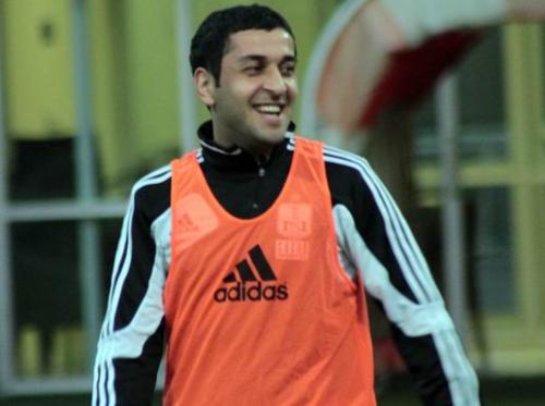 “Neftçi” Mirhüseynlə də müqaviləni ləğv etdi