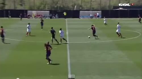 Qadın futbolçudan möhtəşəm qol (VİDEO)