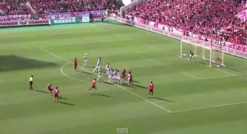 Forlan yenə cərimə zərbəsindən fərqləndi (VİDEO)
