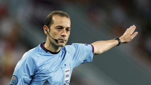 UEFA-dan Cüneyt Çakıra qadağa