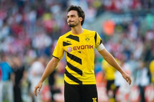 Hummels "Mançester Yunayted"in təklifini rədd etdi 
