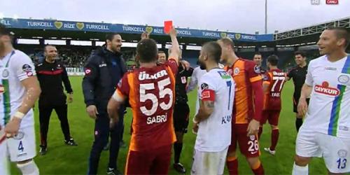 Səbri Sarıoğlundan hakimə qırmızı vərəqə (FOTOLAR)