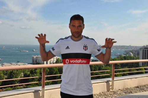 "Beşiktaş"dan rəsmi transfer