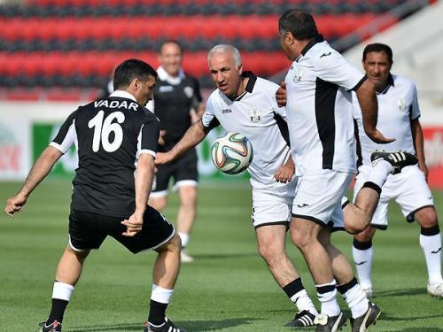 Veteranlar: "Neftçi" - "Qarabağ" (VİDEO) 