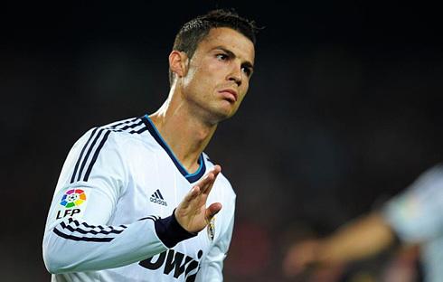 Benites Ronaldonun mövqeyini dəyişir