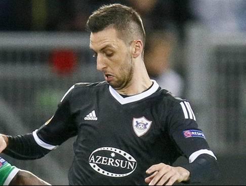 Muarem Muarem "Qarabağ"dan ayrılır