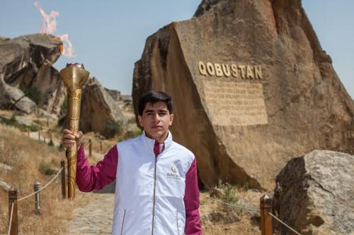 “Bakı-2015”in məşəli Qobustan Milli Tarix-Bədii Qoruğunda (FOTOLAR)