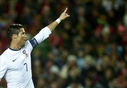Ronaldodan het-trik (VİDEO)