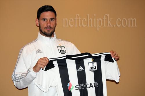 "Neftçi"dən rəsmi transfer