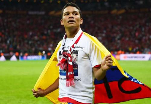"Milan" "Sevilya"nın hücumçusunu transfer etdi