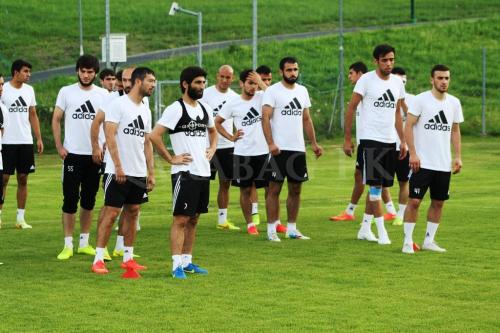 "Qarabağ" tam heyətlə məşq edir (FOTOLAR)