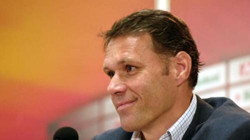 Van Basten rəsmən Hollandiya millisində