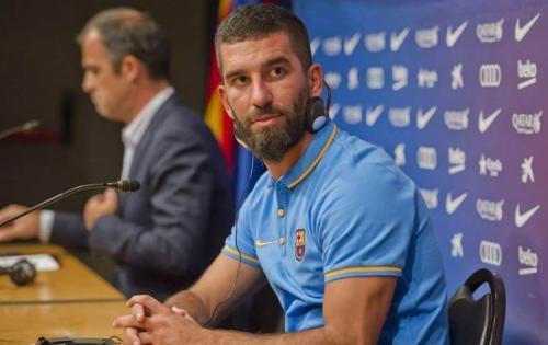Arda Turan zədələndi