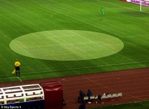 UEFA millimizin rəqibinin xalını sildi