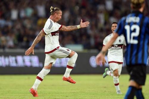 "Milan" - "İnter" matçında fantastik qol (VİDEO)