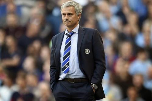 "Çelsi" Mourinyo ilə yeni müqavilə imzaladı