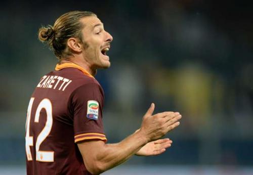 "Roma"nın müdafiəçisi futbolçu karyerasını başa vurdu