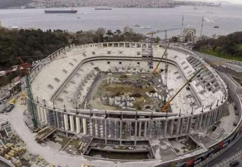 "Beşiktaş"ın yeni stadionunda işlər dayandırıldı