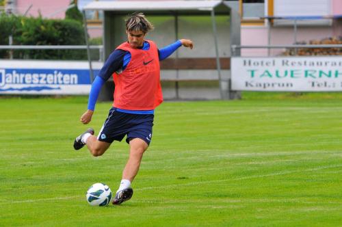 "Rəvan" ukraynalı futbolçu transfer edir