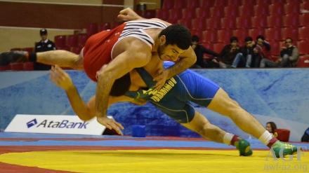 Güləşçilərimizdən daha üç medal