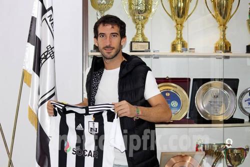 "Neftçi"  yeni hücumçusunu sifariş etdi