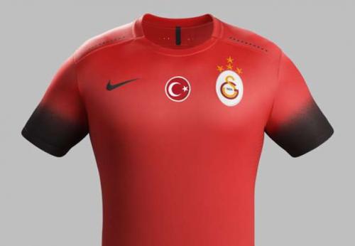 "Qalatasaray"ın yeni forması (FOTOLAR)