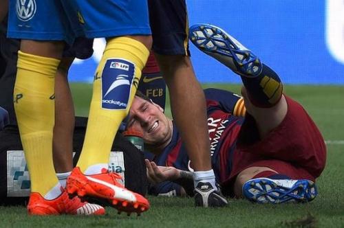 Messi zədələndi