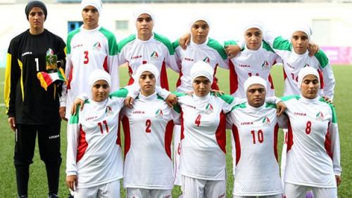 Sensasiya: qadın millisinin 8 oyunçusu kişi çıxdı