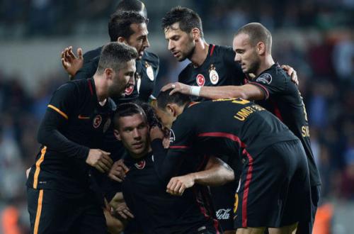 "Qalatasaray" liderliyə yüksəldi