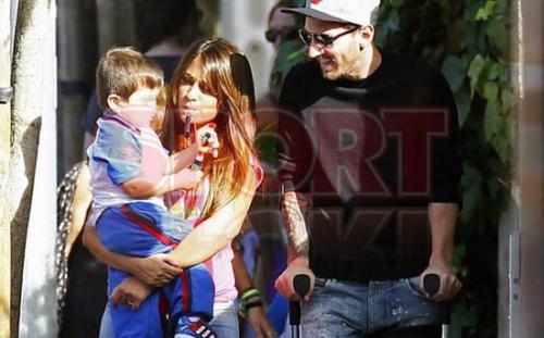 Messi qoltuqağacı ilə (FOTOLAR)