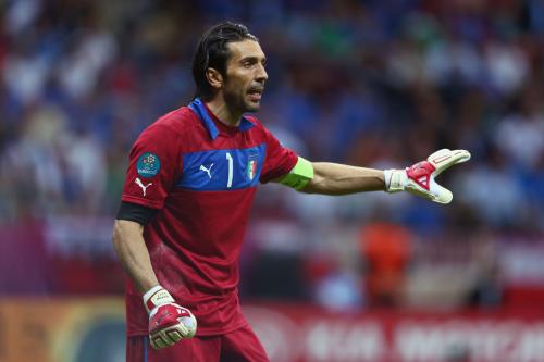 Buffon Bakıda yubiley matçına çıxacaq