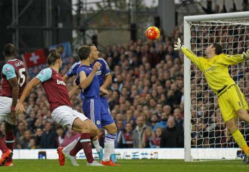 "Arsenal" qalib gəldi, "Çelsi" yenə uduzdu
