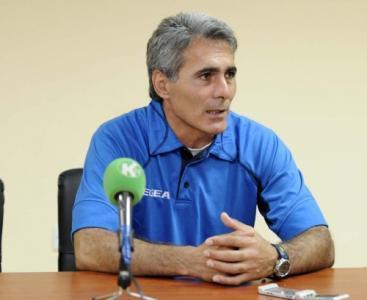 "Rəvan"ın baş məşqçisi: "Bizə bir qələbə lazımdır"