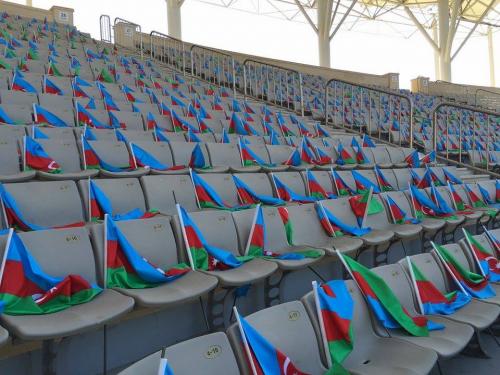 "Qarabağ"ın oyununda 30 min Azərbaycan bayrağı (FOTOLAR)