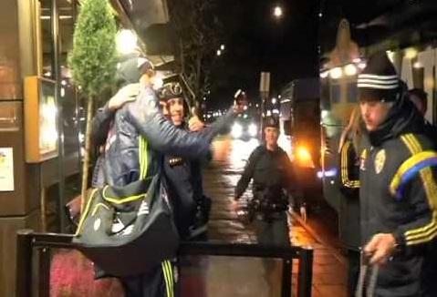 İbrahimoviç polislə "selfi" çəkdirdi (VİDEO)