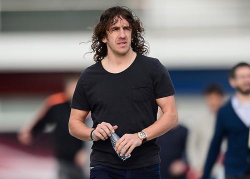 Karles Puyol menecer oldu