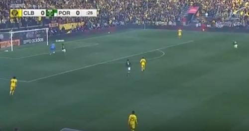 Final oyununda inanılmaz səhv (VİDEO)