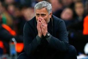 “Futbolçularım mənə xəyanət etdilər” – Mourinyo 