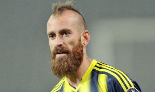 "Fənərbaxça"nın futbolçusu 4 ay oynamayacaq