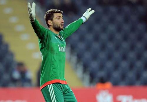 "Fənərbaxça"nın qapıçısı 3 aylıq sıradan çıxdı