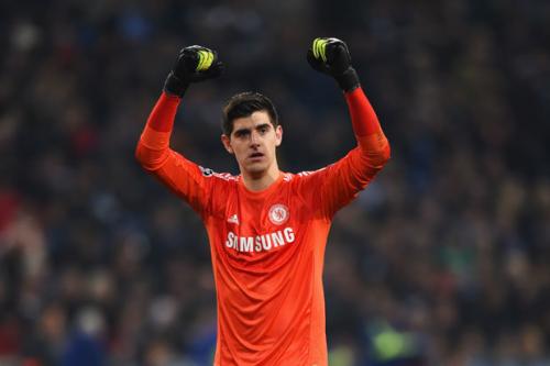 Kurtua "Çelsi"ni "Real"a dəyişir