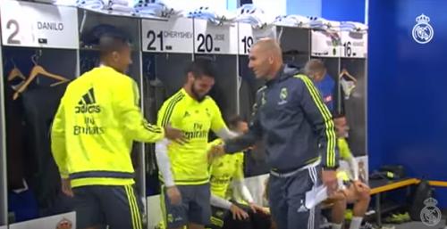 Zidan futbolçularla görüşdü (VİDEO)