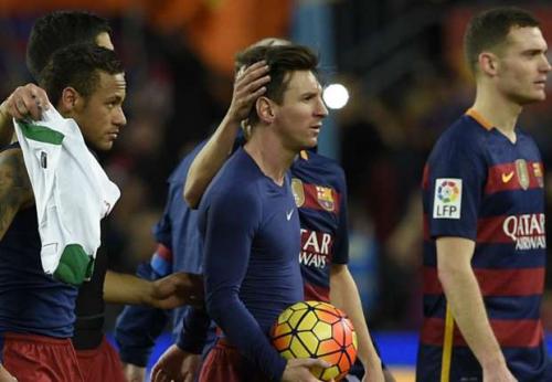 Messi het-trik etdiyi topu evinə apardı (FOTO)