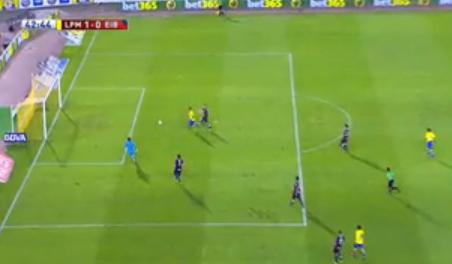 Millimizin üzvünün oyununda kuryoz qol (VİDEO)