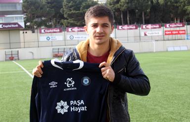 "Sumqayıt"dan daha bir transfer (FOTO)