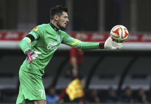 “Dnepr”in qapıçısı “Beşiktaş”da