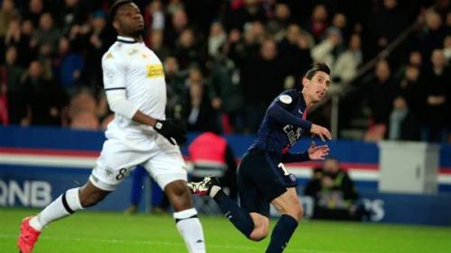 Di Mariyadan baxımlı qol (VİDEO)