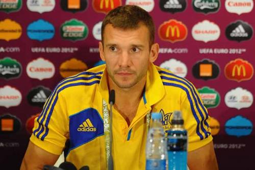 Şevçenko Ukrayna millisində çalışacaq