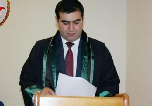 “Cavid Hüseynov “sənlik deyil” mesajını yazıb”