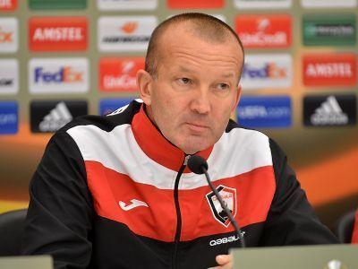 Qriqorçuk: "Meydanda istirahət edən futbolçu bizə lazım deyil"
